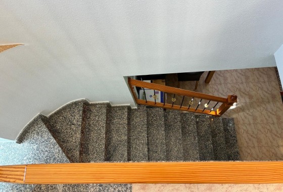 Herverkoop - Halfvrijstaande villa -
Orihuela Costa