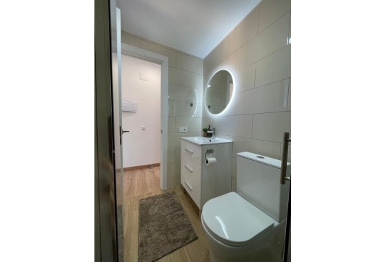 Resale - Wohnung Appartement -
Torrevieja - Miramar - Torre Del Moro