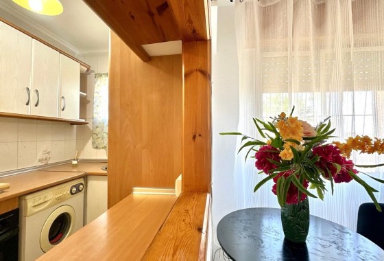 Herverkoop - Appartement / Flat -
Torrevieja - La Siesta - El Salado - Torreta