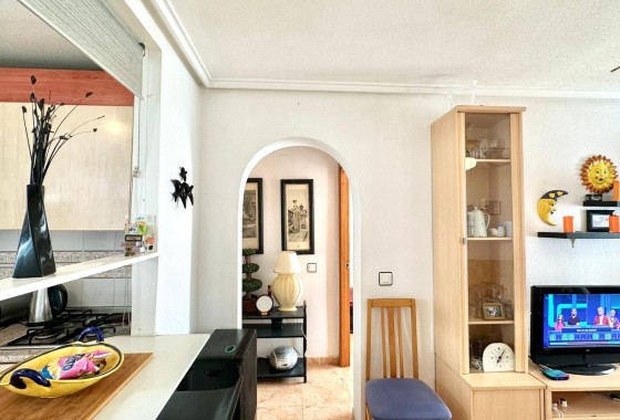 Herverkoop - Appartement / Flat -
Torrevieja - El limonar