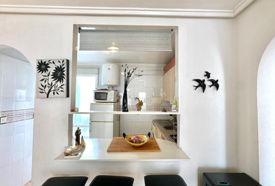 Herverkoop - Appartement / Flat -
Torrevieja - El limonar