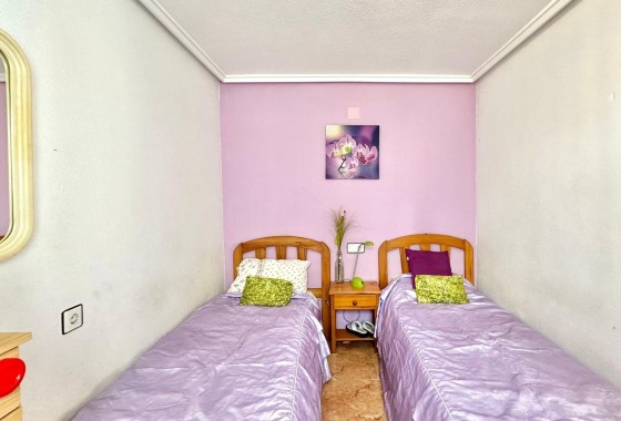 Herverkoop - Appartement / Flat -
Torrevieja - El limonar