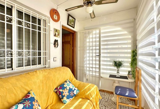 Herverkoop - Appartement / Flat -
Torrevieja - El limonar