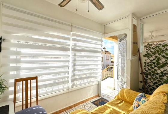 Herverkoop - Appartement / Flat -
Torrevieja - El limonar