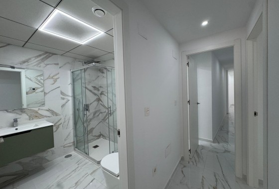 Herverkoop - Appartement / Flat -
Torrevieja - torrevieja