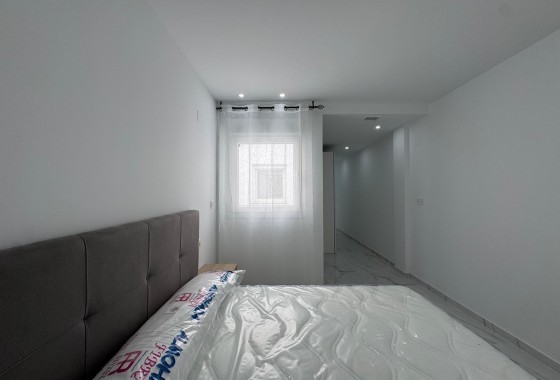 Herverkoop - Appartement / Flat -
Torrevieja - torrevieja