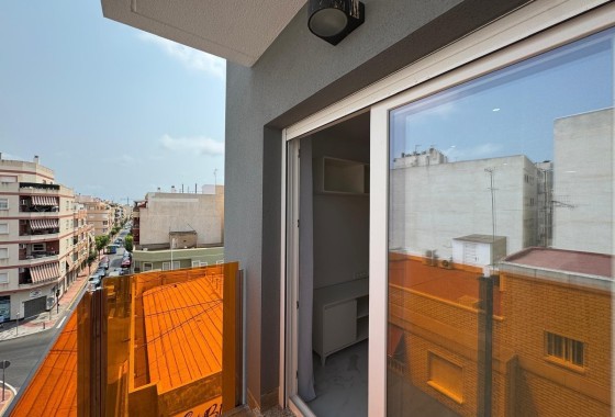 Herverkoop - Appartement / Flat -
Torrevieja - torrevieja