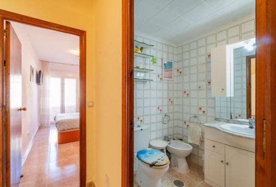 Herverkoop - Appartement / Flat -
Torrevieja - Playa del Cura