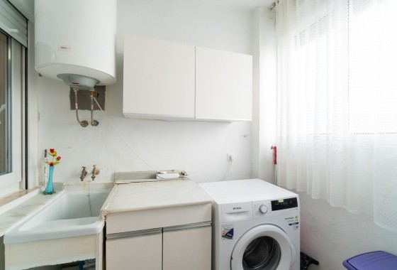 Herverkoop - Appartement / Flat -
Torrevieja - Playa del Cura