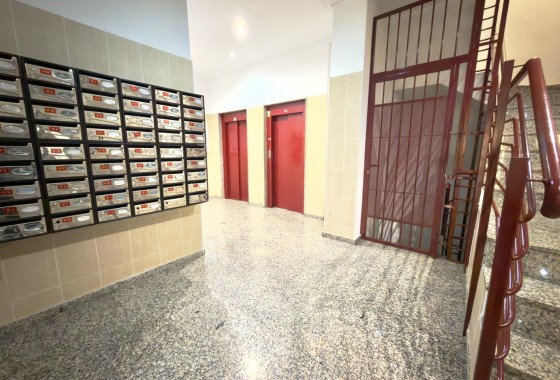 Herverkoop - Appartement / Flat -
Torrevieja - Parque de las Naciones