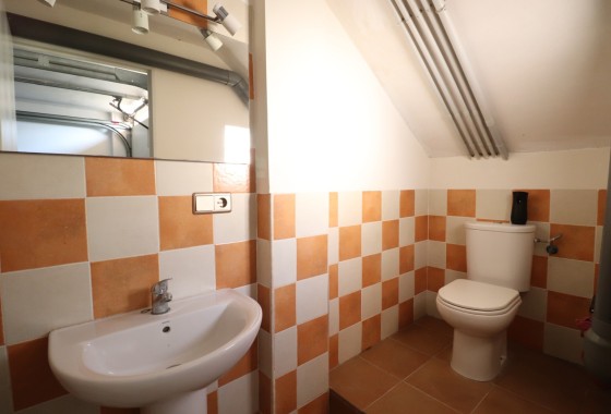 Resale - Stadthaus -
Redovan - Redovan - Town