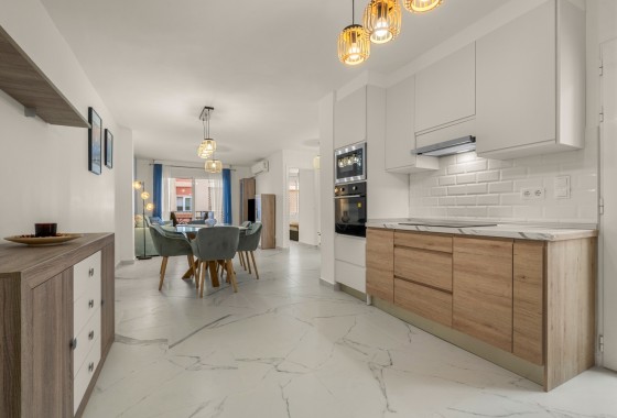 Herverkoop - Appartement / Flat -
Torrevieja - Playa de El Cura