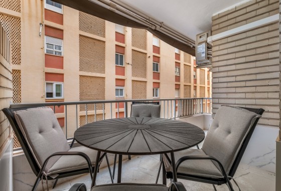 Herverkoop - Appartement / Flat -
Torrevieja - Playa de El Cura