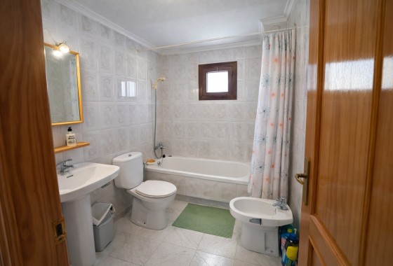 Herverkoop - Appartement / Flat -
Torrevieja - PLAYA DE LA MATA