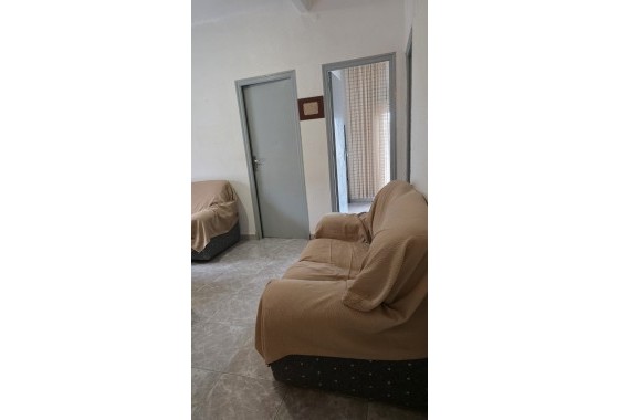 Herverkoop - Appartement / Flat -
Crevillente