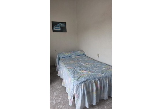 Herverkoop - Appartement / Flat -
Crevillente