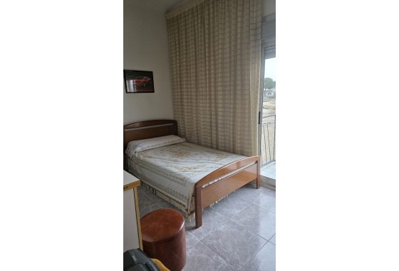 Herverkoop - Appartement / Flat -
Crevillente