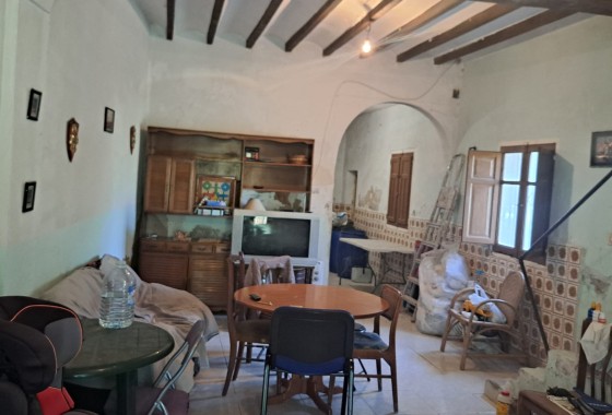 Herverkoop - Finca Landelijk pand -
Monóvar