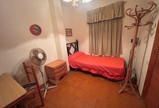 Herverkoop - Stadswoning -
Crevillente