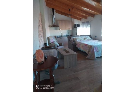 Herverkoop - Halfvrijstaande villa -
Novelda