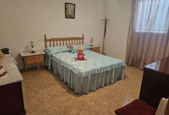 Herverkoop - Stadswoning -
Crevillente