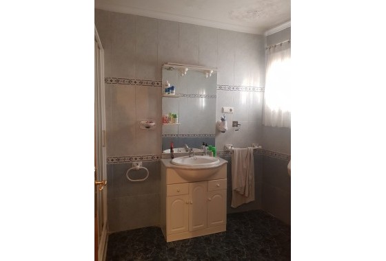 Herverkoop - Finca Landelijk pand -
Monóvar