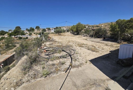 Herverkoop - Finca Landelijk pand -
Crevillente