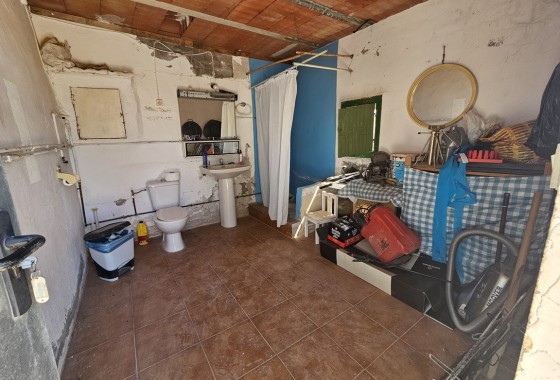 Herverkoop - Finca Landelijk pand -
Crevillente