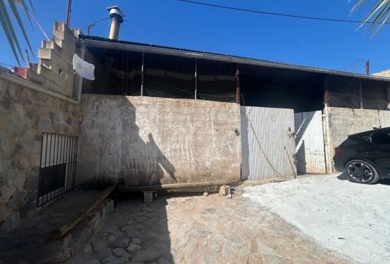 Herverkoop - Finca Landelijk pand -
Crevillente