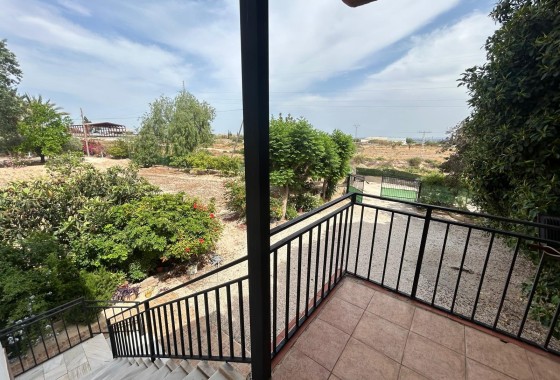 Herverkoop - Finca Landelijk pand -
Crevillente