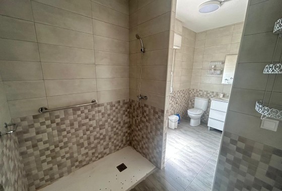 Herverkoop - Finca Landelijk pand -
Crevillente