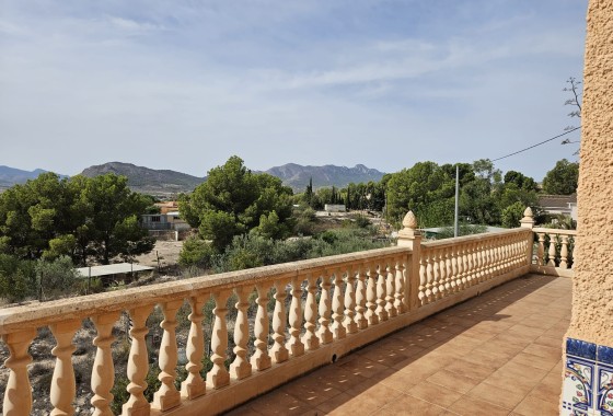 Herverkoop - Finca Landelijk pand -
La Romana