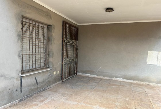 Herverkoop - Finca Landelijk pand -
Monóvar