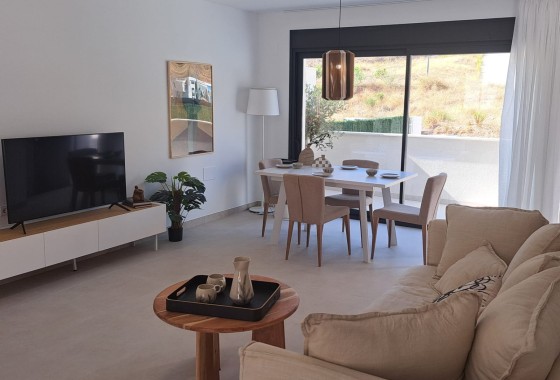 Herverkoop - Halfvrijstaande villa -
Cox