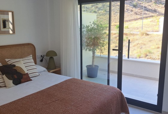 Herverkoop - Halfvrijstaande villa -
Cox