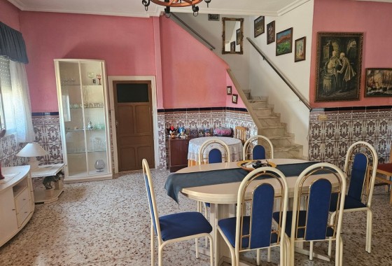 Herverkoop - Finca Landelijk pand -
Novelda