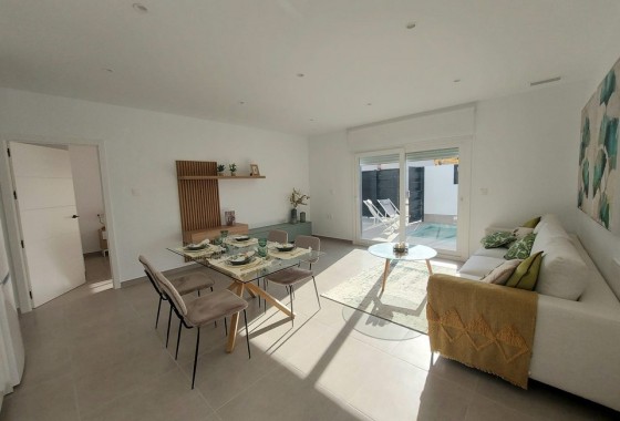 Herverkoop - Finca Landelijk pand -
Roldan