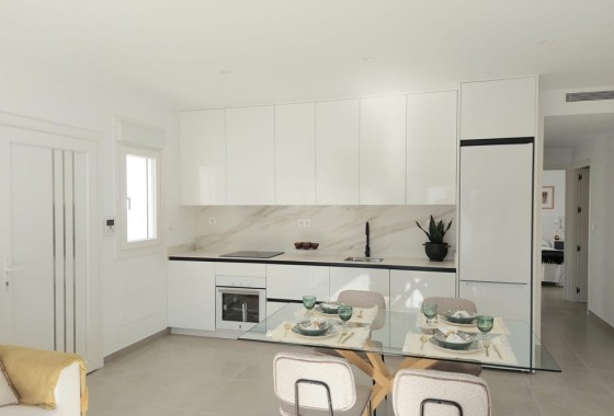 Herverkoop - Finca Landelijk pand -
Roldan