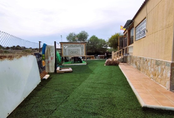 Herverkoop - Finca Landelijk pand -
Alicante