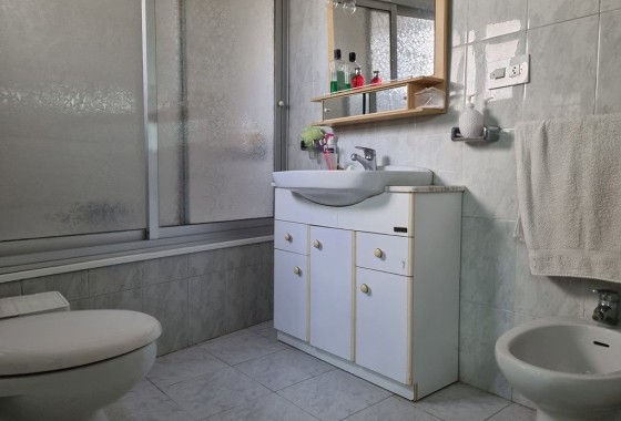 Herverkoop - Finca Landelijk pand -
Crevillente