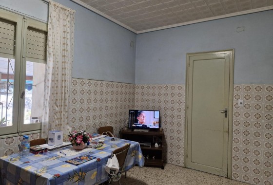 Herverkoop - Finca Landelijk pand -
Elche