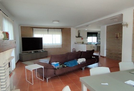 Herverkoop - Finca Landelijk pand -
Elche