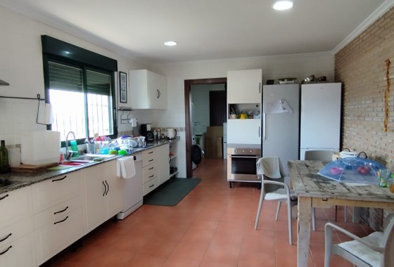 Herverkoop - Finca Landelijk pand -
Elche