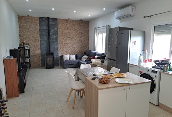 Herverkoop - Finca Landelijk pand -
La Romana