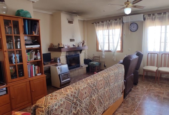 Herverkoop - Finca Landelijk pand -
La Romana