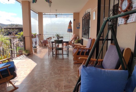 Herverkoop - Finca Landelijk pand -
La Romana