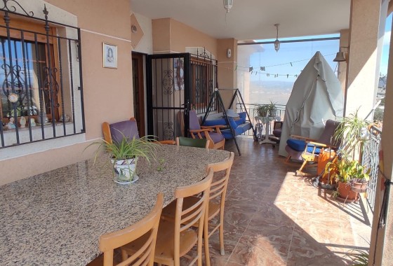 Herverkoop - Finca Landelijk pand -
La Romana