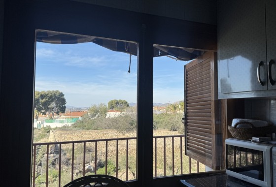 Herverkoop - Finca Landelijk pand -
Petrer