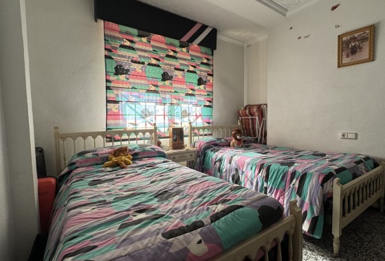 Herverkoop - Finca Landelijk pand -
Petrer