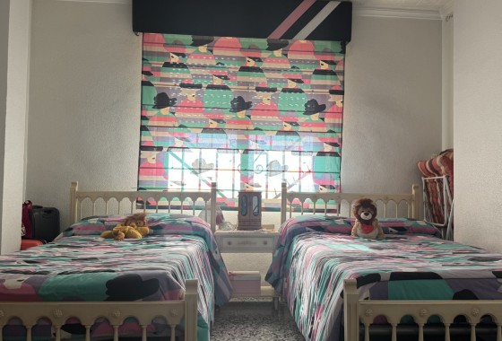 Herverkoop - Finca Landelijk pand -
Petrer